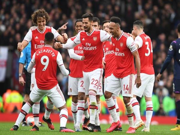 Tin Arsenal 21/8: Ra mắt mẫu áo sân khách cực “độc” mùa 2020/21