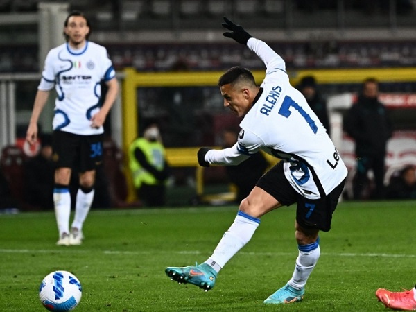 Bóng đá quốc tế sáng 14/3: Inter chia điểm với Torino