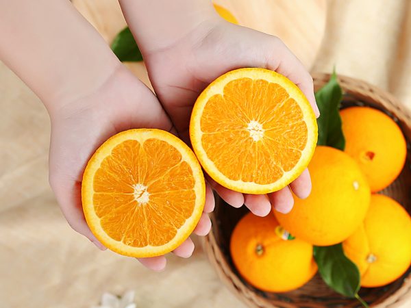 1 quả cam bao nhiêu calo? Ăn cam có giảm cân không, ăn thế nào?