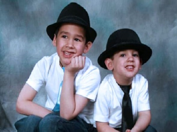 Giải mã chi tiết giấc mơ thấy em trai thường gặp